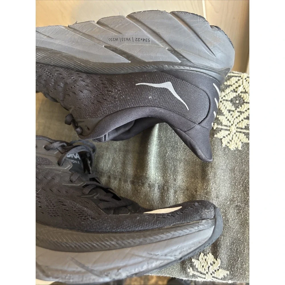 HOKA Clifton 8 Black Running Shoes Men's Size 11D Comfortable Work Walking